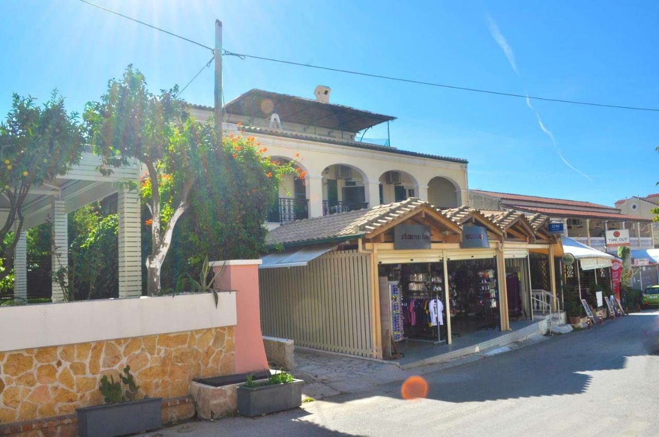 Holiday Studio Apartments Yannis On Agios Gordios Beach In Corfu Екстериор снимка